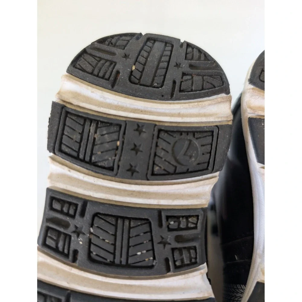 Lightning McQueen Boys Sneakers Shoes Sz 7 Light Up Cars 95 Racing Black Red